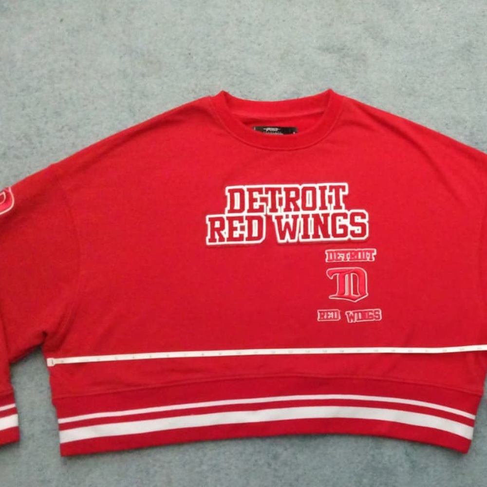 Detroit Red Wings Red Crewneck Sweatshirt